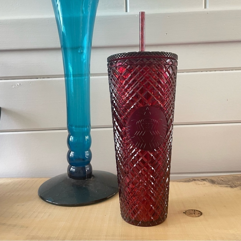 $8 SALE Starbucks 2021 Jewel Ruby Maroon Merlot Tumbler Venti 24oz NWOT Limited - Picture 7 of 7